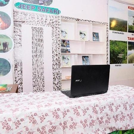 Hill Green Home Stay Thekkady Esterno foto
